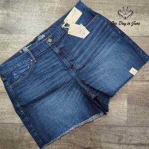 a.n.a High Rise Denim Boyfriend Shorts Size 18